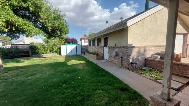 Foto del edificio - 3 bedroom 2.5 bathroom home