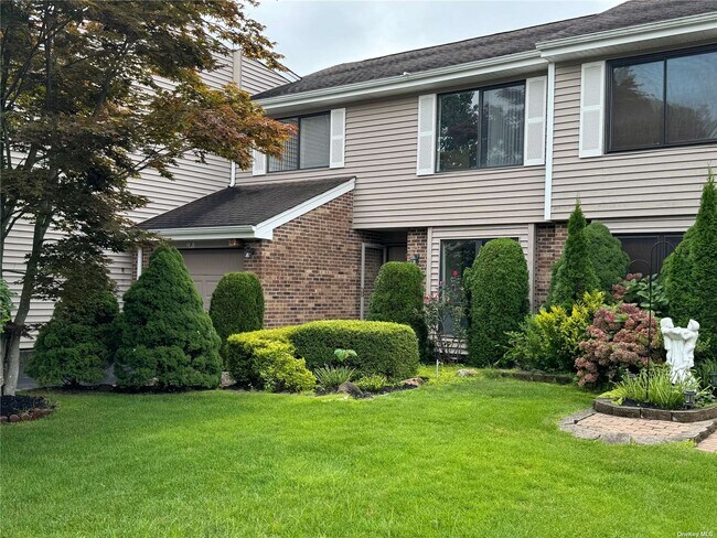 Foto del edificio - 261 Pond View Ln