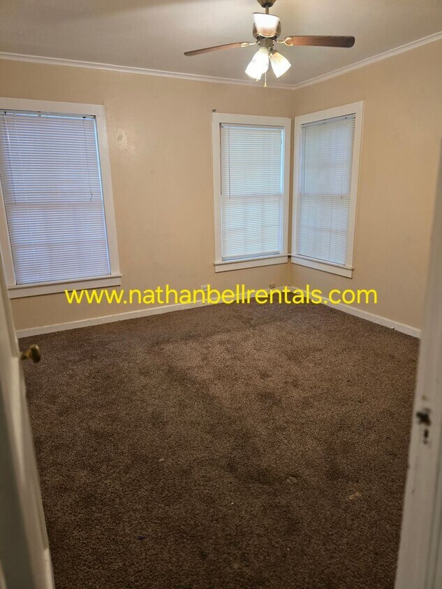 Foto principal - 431 24th St NW