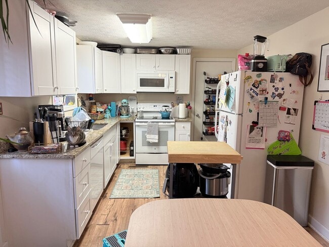 Building Photo - Cute Oconee County Home 3BR 2B