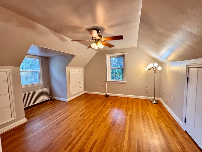 Building Photo - 6116 Wooten Dr