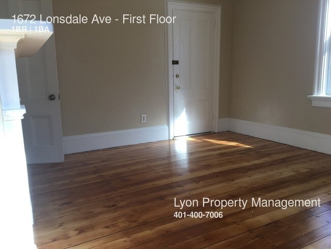 Building Photo - 1672 Lonsdale Ave