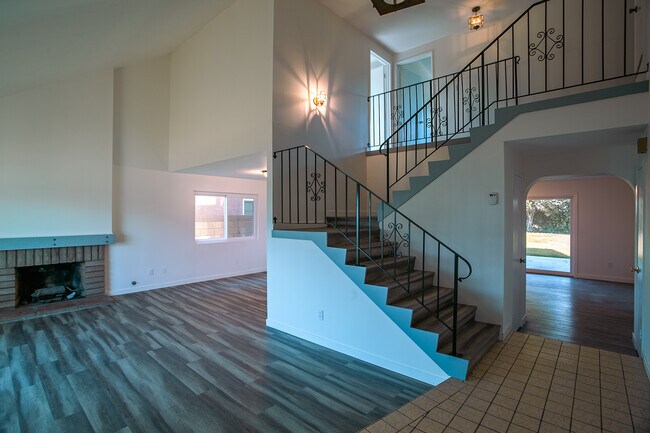Foto del edificio - 22227 Dolores St