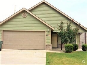 Building Photo - 2896 W Old Farmington Rd