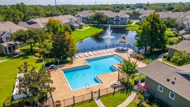 Building Photo - Regatta Bay