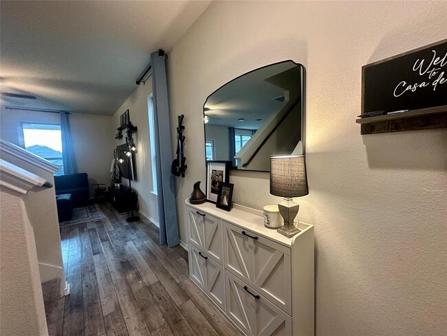 Foto del edificio - 104 Hellfighters Wy