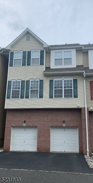 Foto principal - 103 Conover Terrace