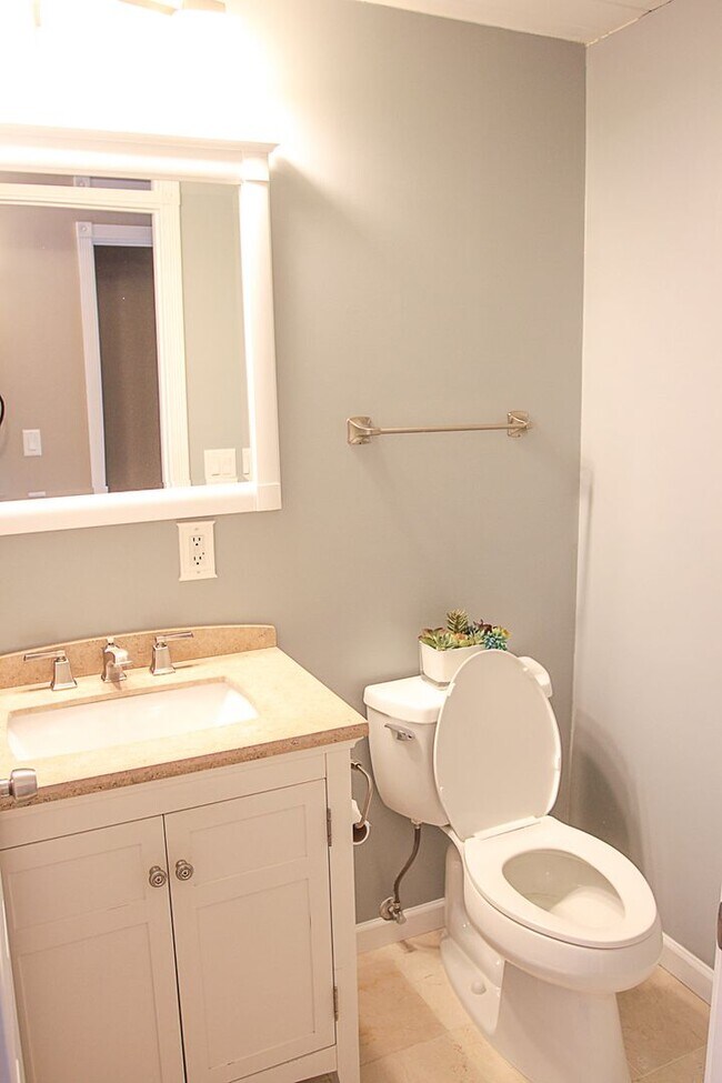 Foto del edificio - Gorgeous 2 Bedroom Townhome for Rent in Pl...
