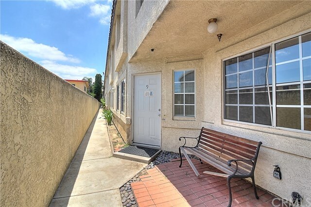 Building Photo - 9333 Elm Vista Dr