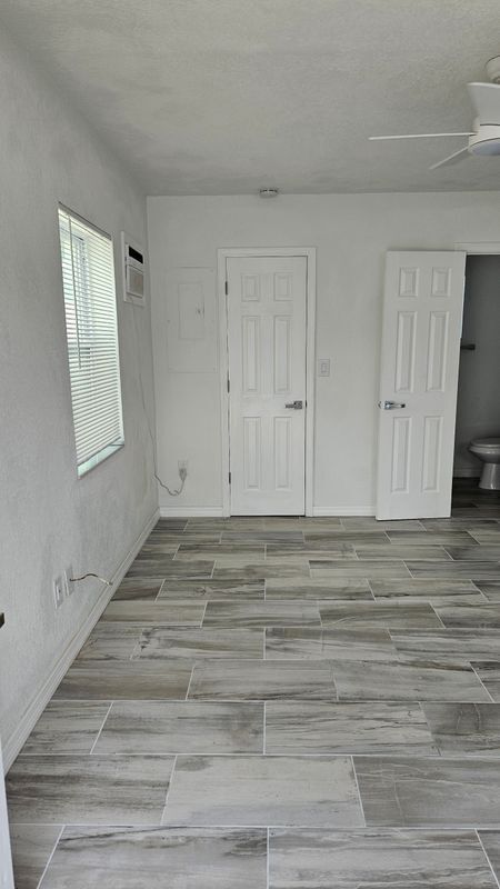 Building Photo - 2700 Jimmy Buffett Mem Hwy