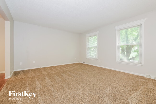 Building Photo - 5910 Walnut Creek Cir