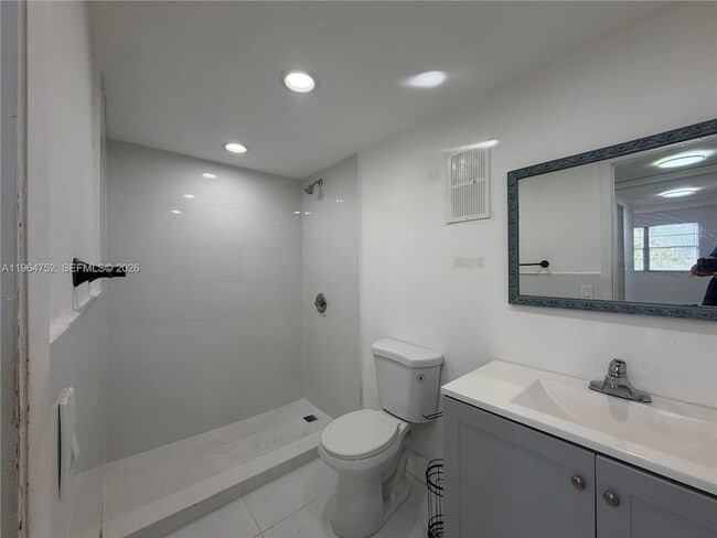 Photo - 13685 NE 10th Ave Apartment