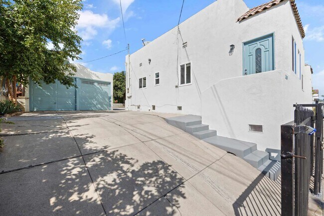 Foto del edificio - 1009 Tremont St