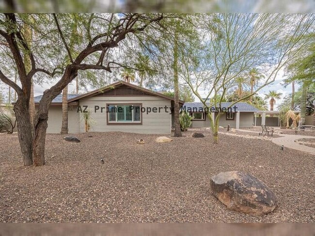 Building Photo - 5301 N 43rd Pl
