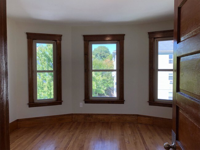 Building Photo - 56 Cohasset St