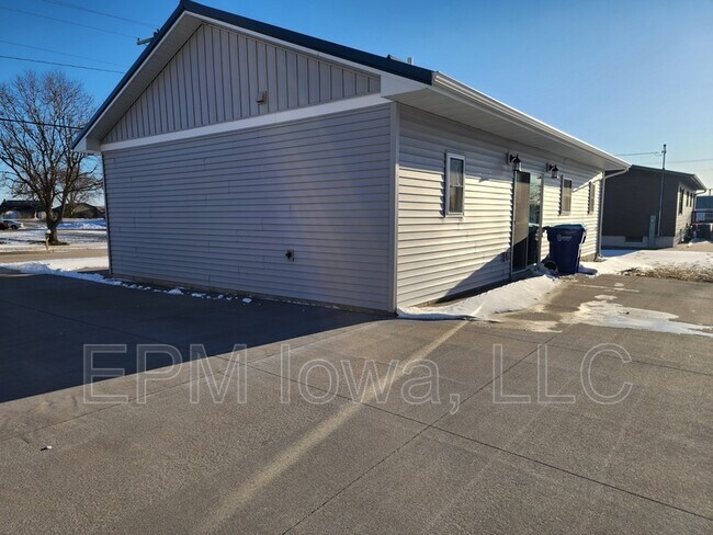 Foto del edificio - 1309 3rd St NW