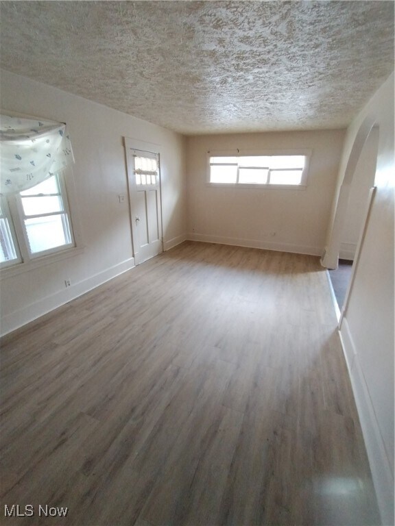Foto del edificio - 155 E Judson Ave
