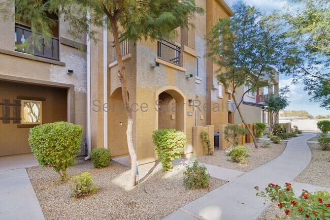 Foto del edificio - 2150 W Alameda Rd