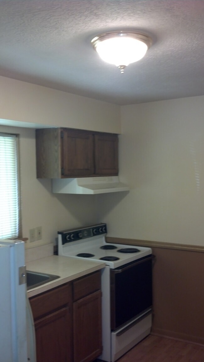 Foto del edificio - 2213 W Reservoir Blvd