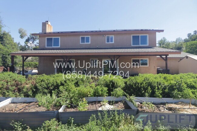 Foto del edificio - 15436 Las Manzanitas Rd