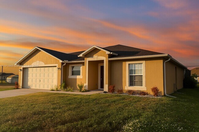 Building Photo - 2001 NE 14th St