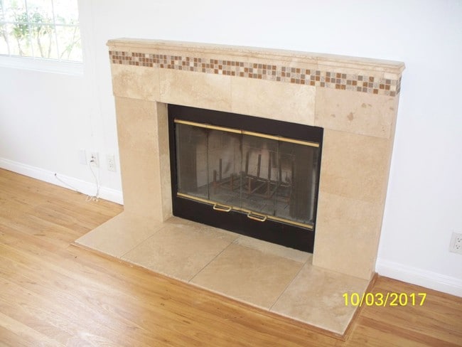 Building Photo - 12566 Woodbine St