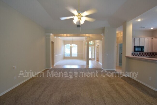 Building Photo - 755 Musago Run