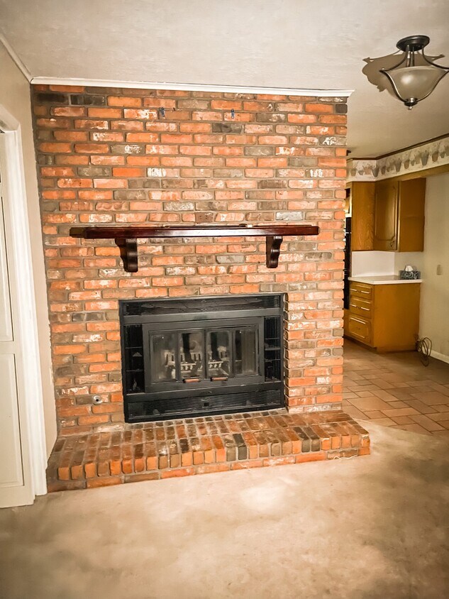 Primary Photo - 2125 Clarice St