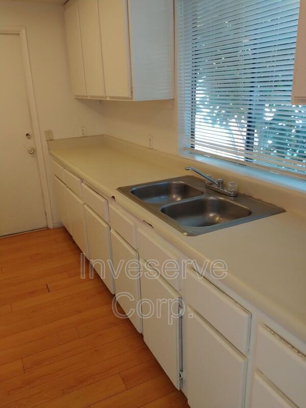 Foto del edificio - 14733 Nelson Ave E