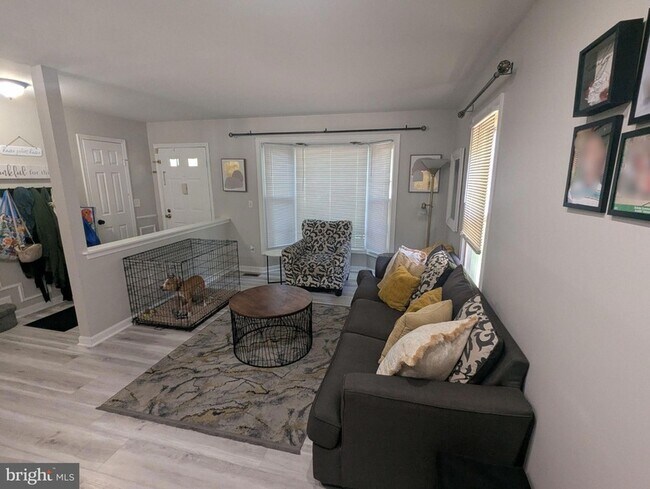 Foto del edificio - 10719 Gideon Ct