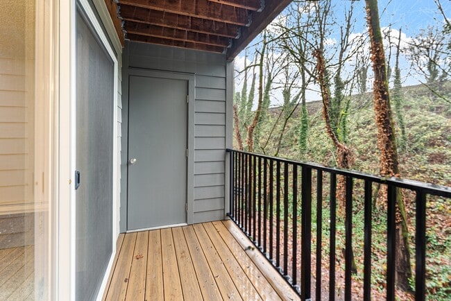 Interior Photo - Cascade Vista