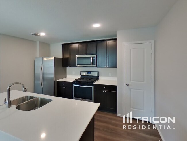 Foto del edificio - 6141 Bell Springs St