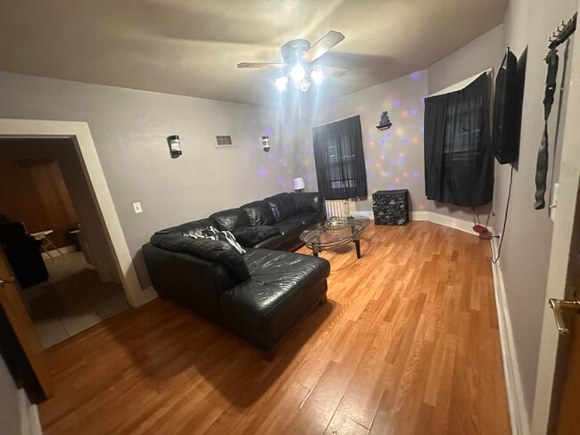 Foto del edificio - 218 N 4th St