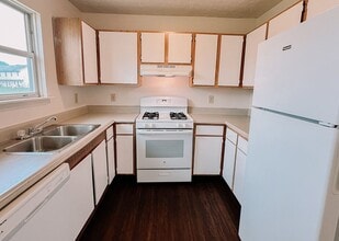 Spacious Kitchens! - Madison Grove Townhomes