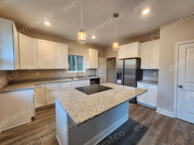 Building Photo - 7888 Wilkinson Dr