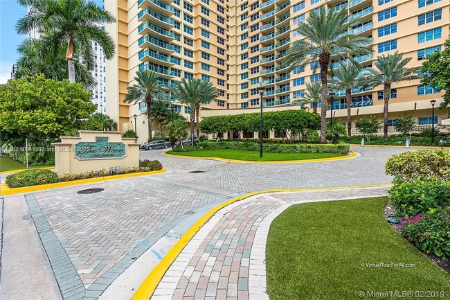 Building Photo - 2501 S Ocean Dr