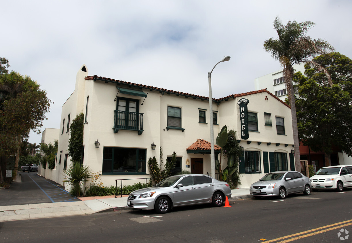 Building Photo - El Patio Hotel