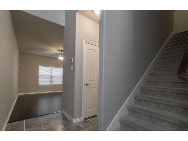 Foto del edificio - 6644 Rutherford Rd