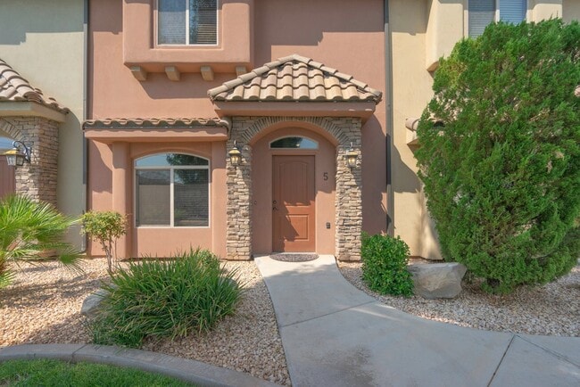 Foto del edificio - Upgraded 3 Bedroom Townhome