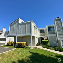 Building Photo - 27063 Crossglade Ave