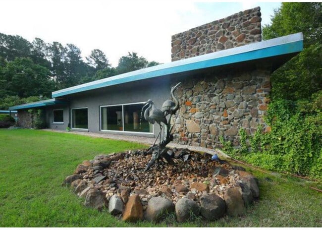 Building Photo - 115 Ashworth Dr