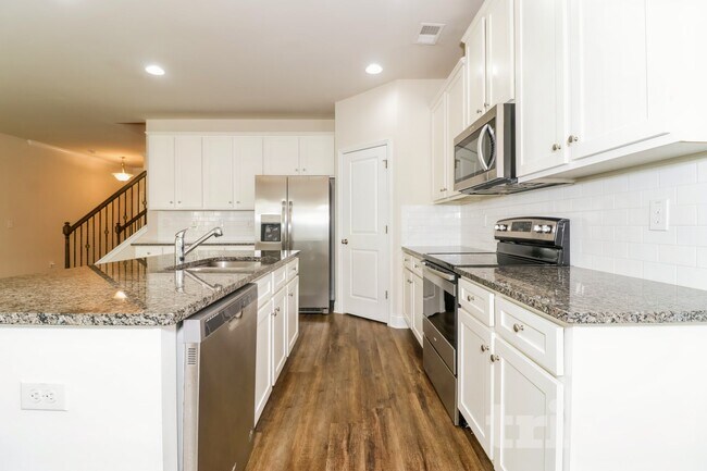Building Photo - 1421 Trickum Ridge Ct