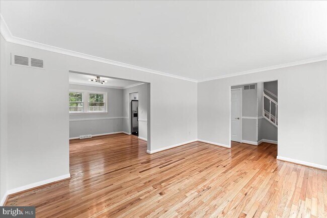 Foto del edificio - 2237 Inwood Rd