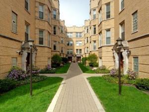 Foto principal - 5456 S Cornell Ave