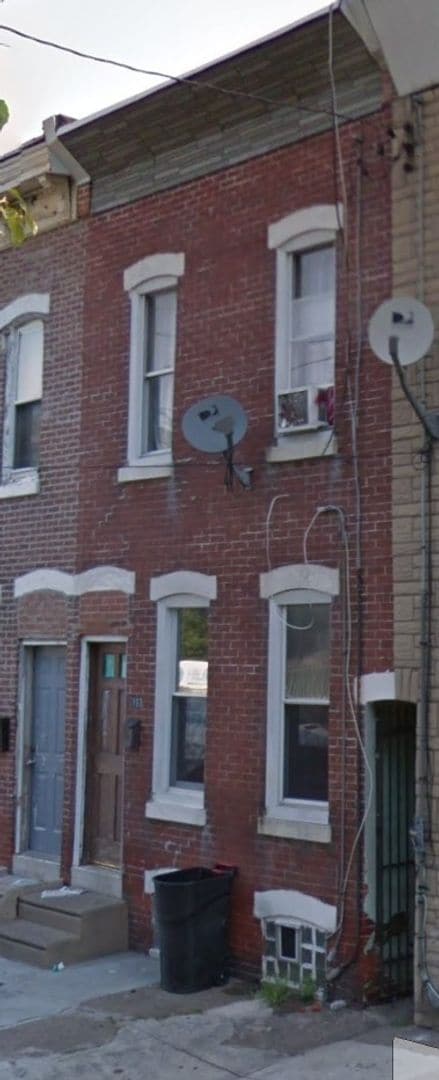 Spacious 3-bedroom home in Frankford featuring ample storage, a private backyard, and convenient ... - Spacious 3-bedroom home in Frankford featuring ample storage, a private backyard, and convenient ...