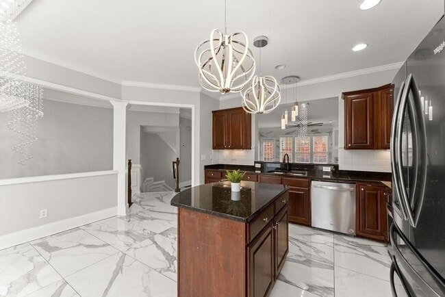 Building Photo - 2876 Overlook Way