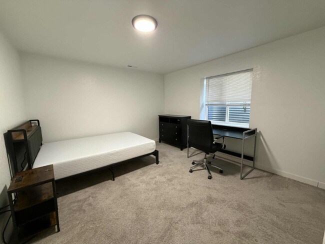 Foto del edificio - 11610 Cranston Dr