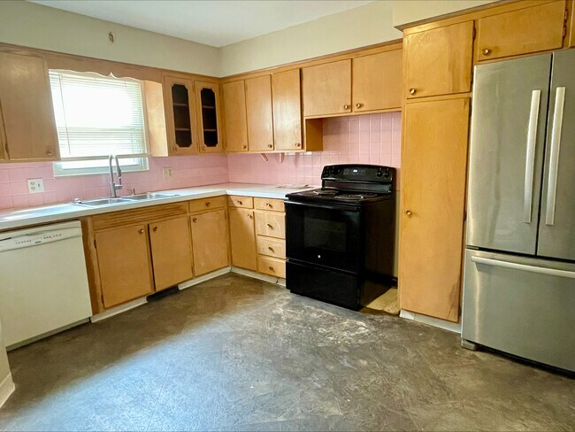 Foto del edificio - 480 N Hawkins Ave
