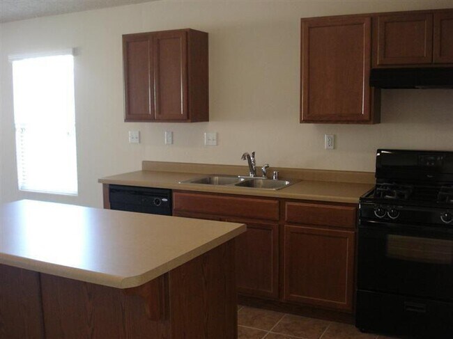 Foto del edificio - 3196 Prairie Ridge St SW