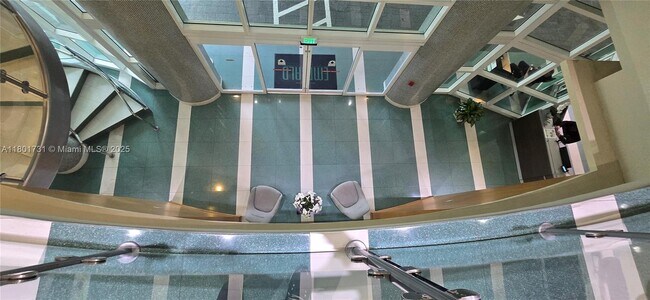 Foto del edificio - 218 SE 14th St